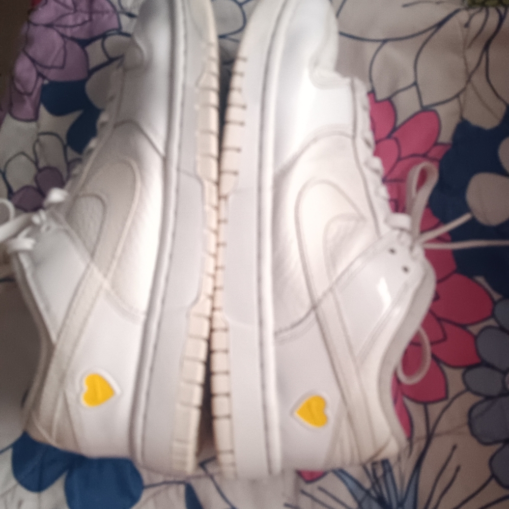 Nike Dunk Low Valentine’s Day Yellow Heart Sneakers